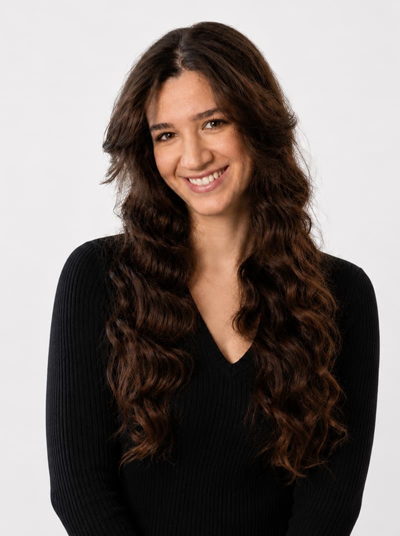 Emma Ableidinger - Brand & Visual Designerin bei GoldenWing